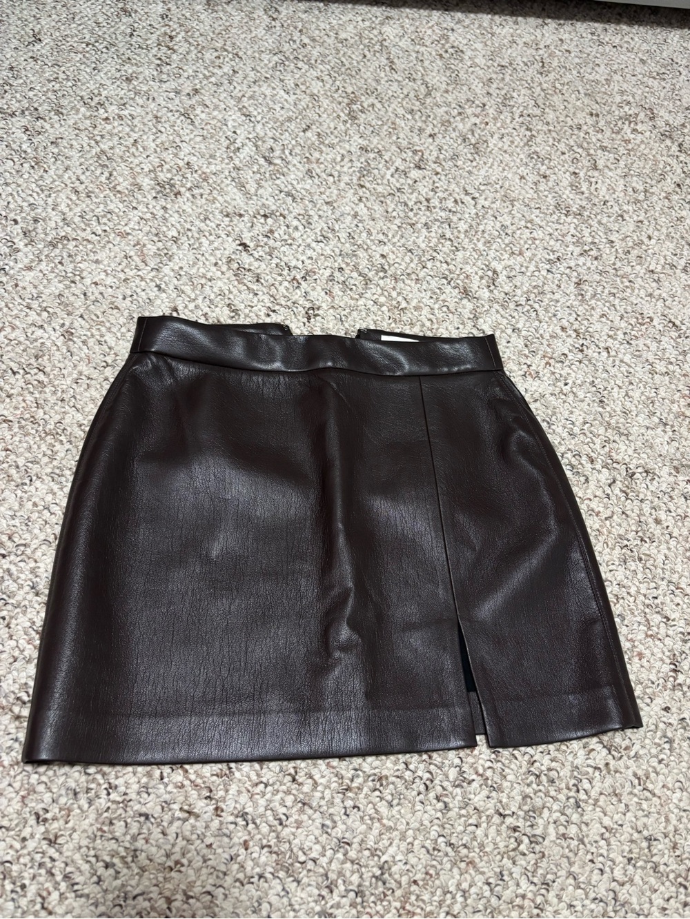 Wilfred Dark Brown Faux Leather Mini Skirt with Front Slit